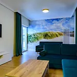 Apartamento Przy Plaży, Jastrzębia Góra, Nest House 15 *