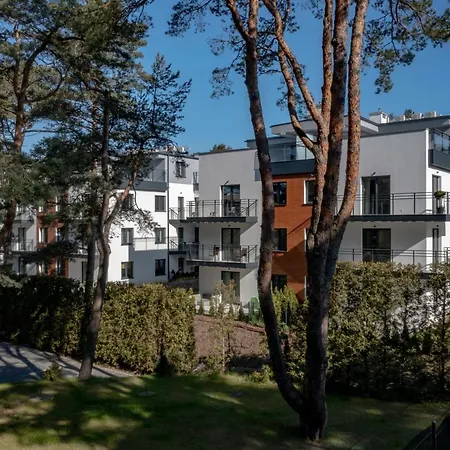 Apartament Blisko Morza Z Parkingiem, Jastrzebia Gora *